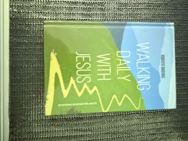 Couverture de Walking Daily with Jesus
